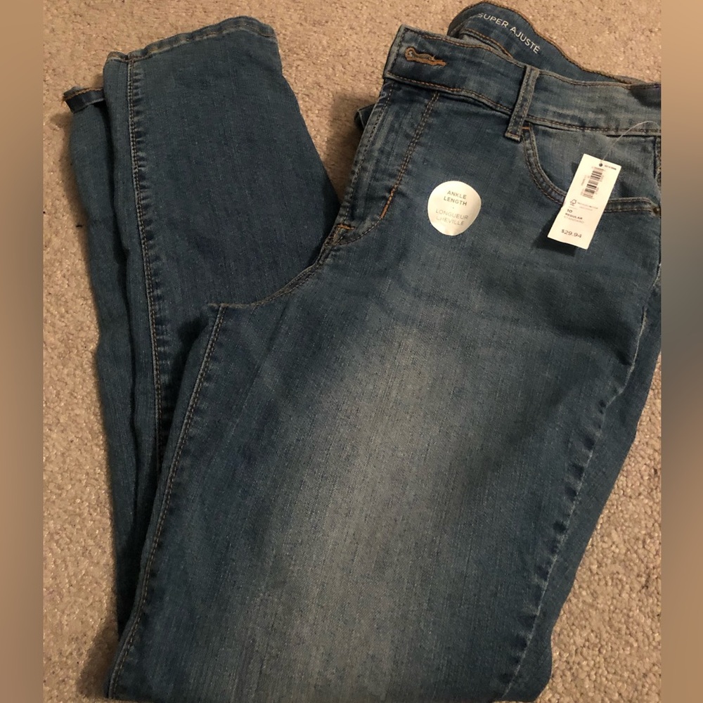 Old Navy size 10 ankle New with tags